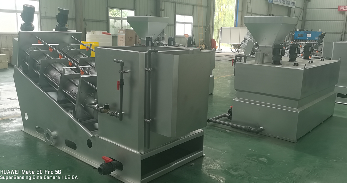 疊螺機(jī)、全自動(dòng)加藥裝置加工中